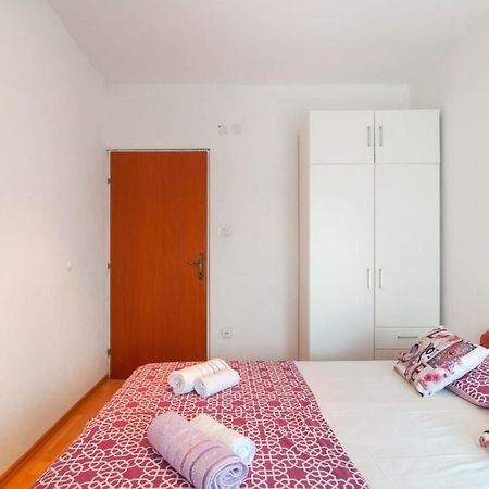 Kuca Za Odmor Jadra&Sina Apartment Vinisce Bagian luar foto